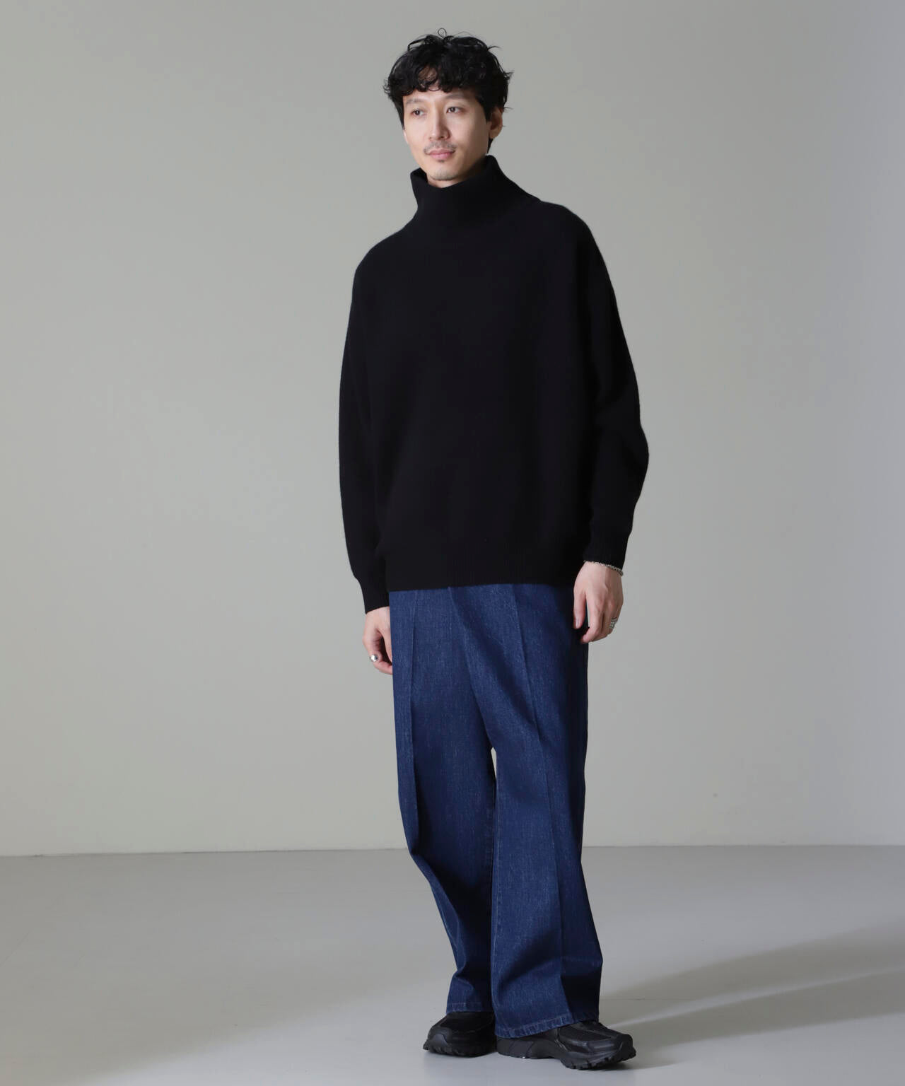AQUA ウールカシミヤモックネックプルオーバー