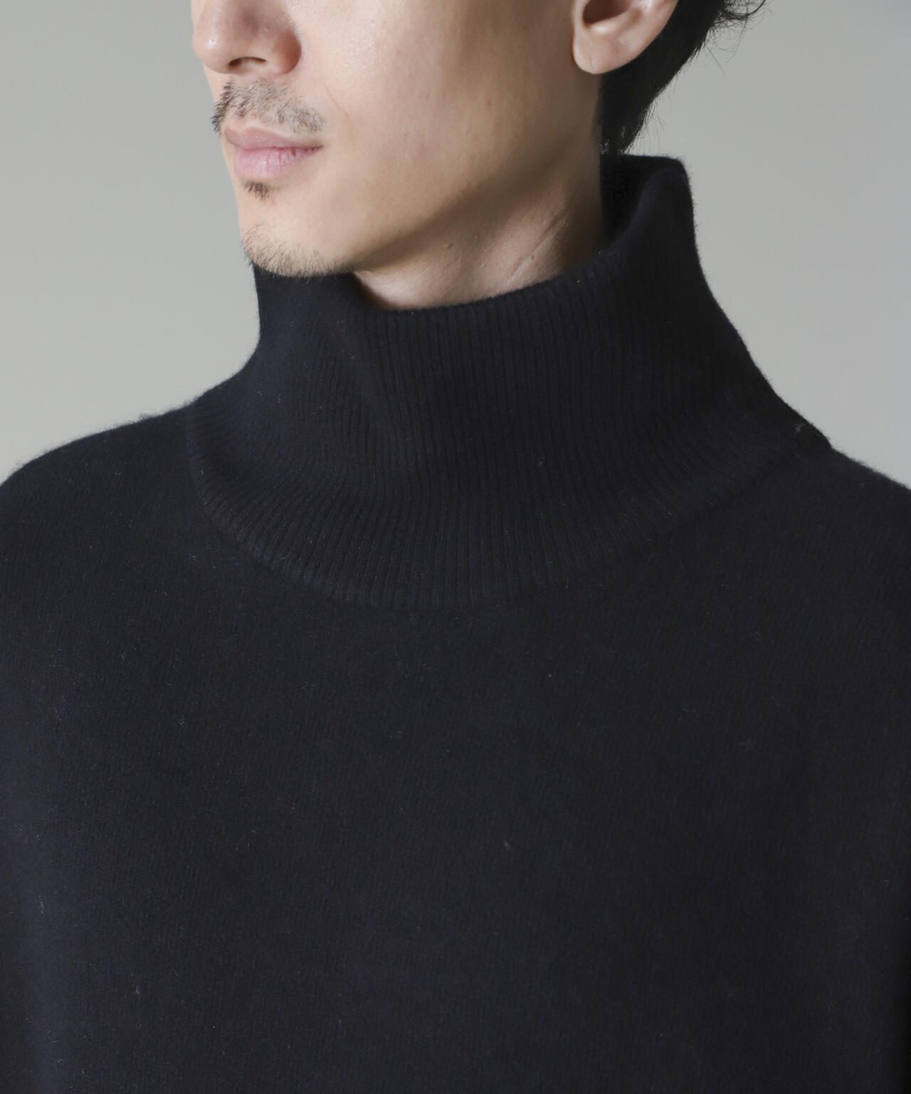 AQUA ウールカシミヤモックネックプルオーバー