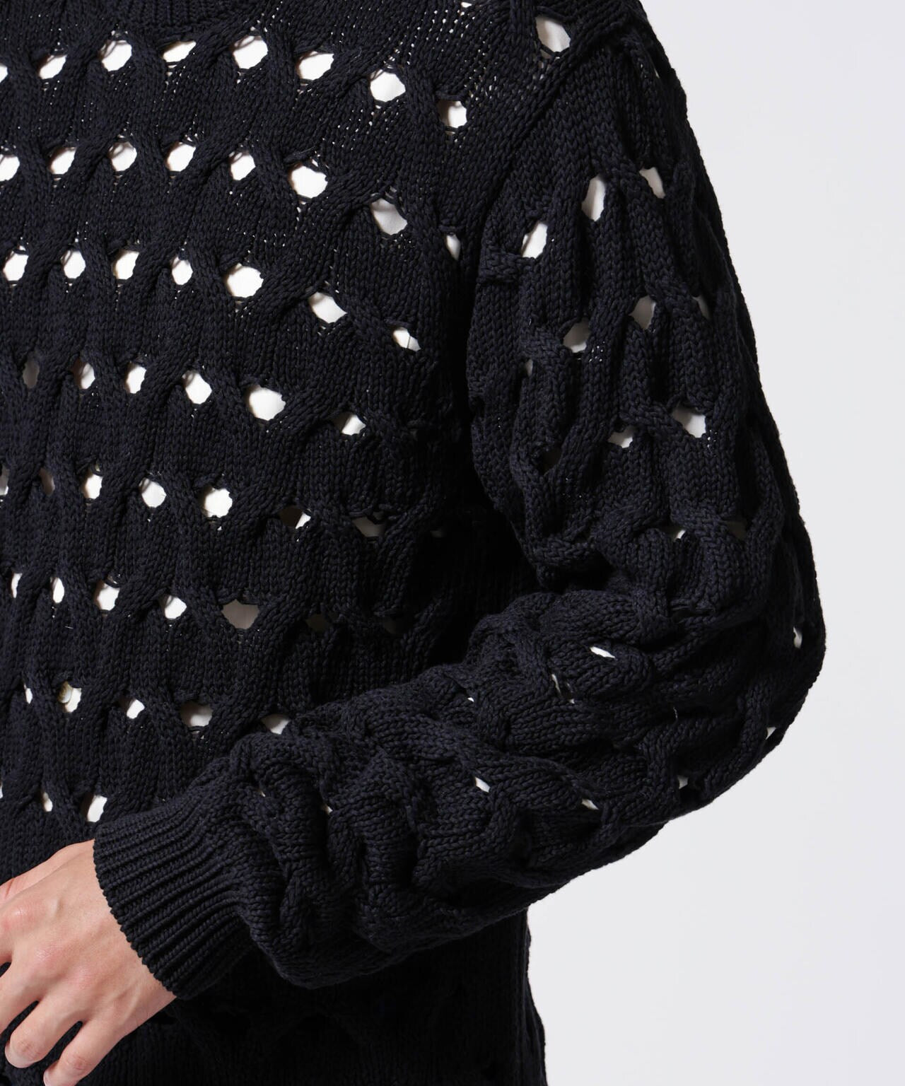 ASSEMBLANC」リリーヤーンアイレットケーブルプルオーバー | NANO