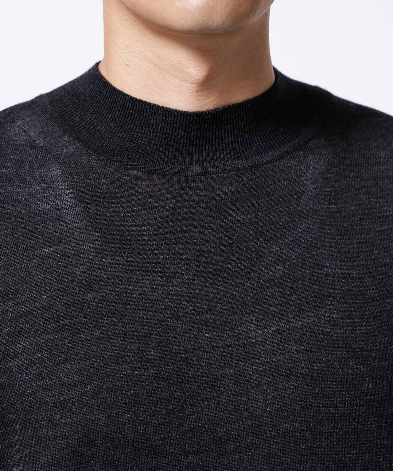 ASSEMBLANC」BRISBANEベンチレーションモックネックプルオーバー