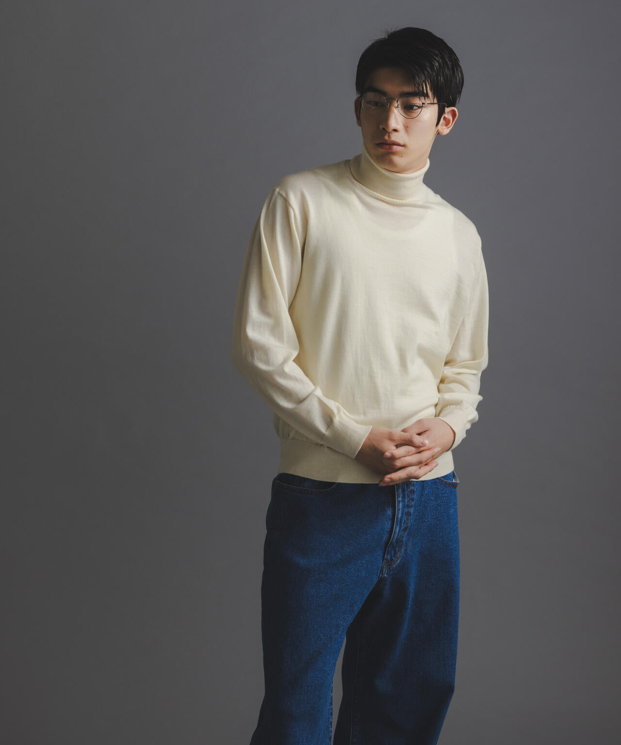 「毛玉レスニット」 ファインゲージタートルネック