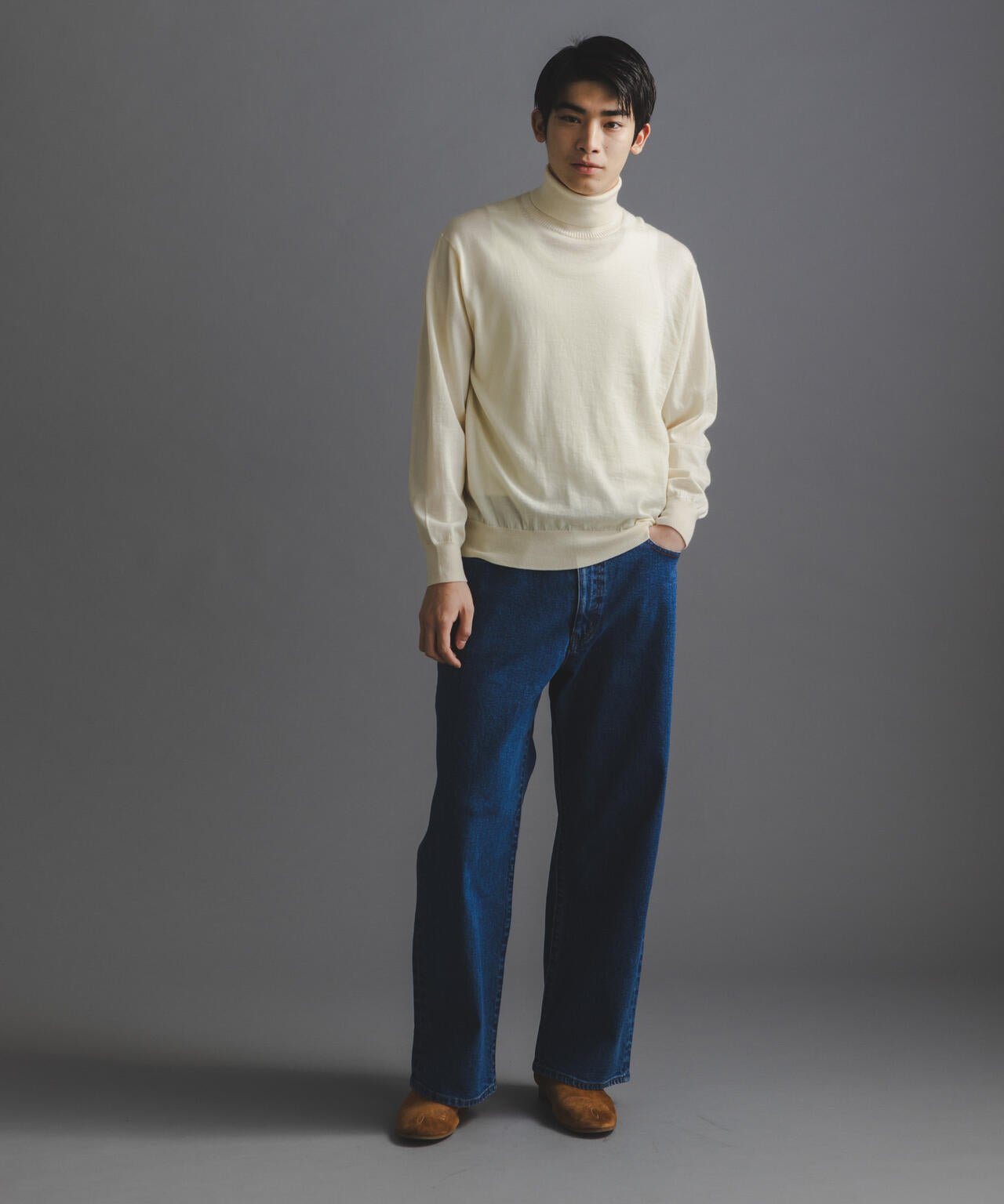 「毛玉レスニット」 ファインゲージタートルネック