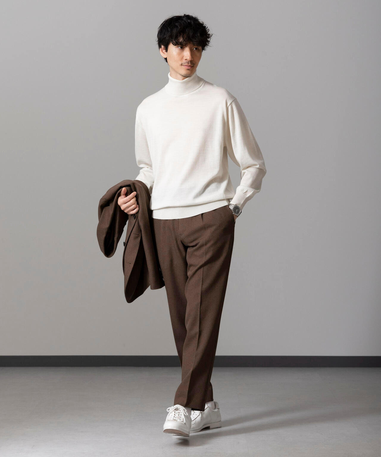 「毛玉レスニット」 ファインゲージタートルネック