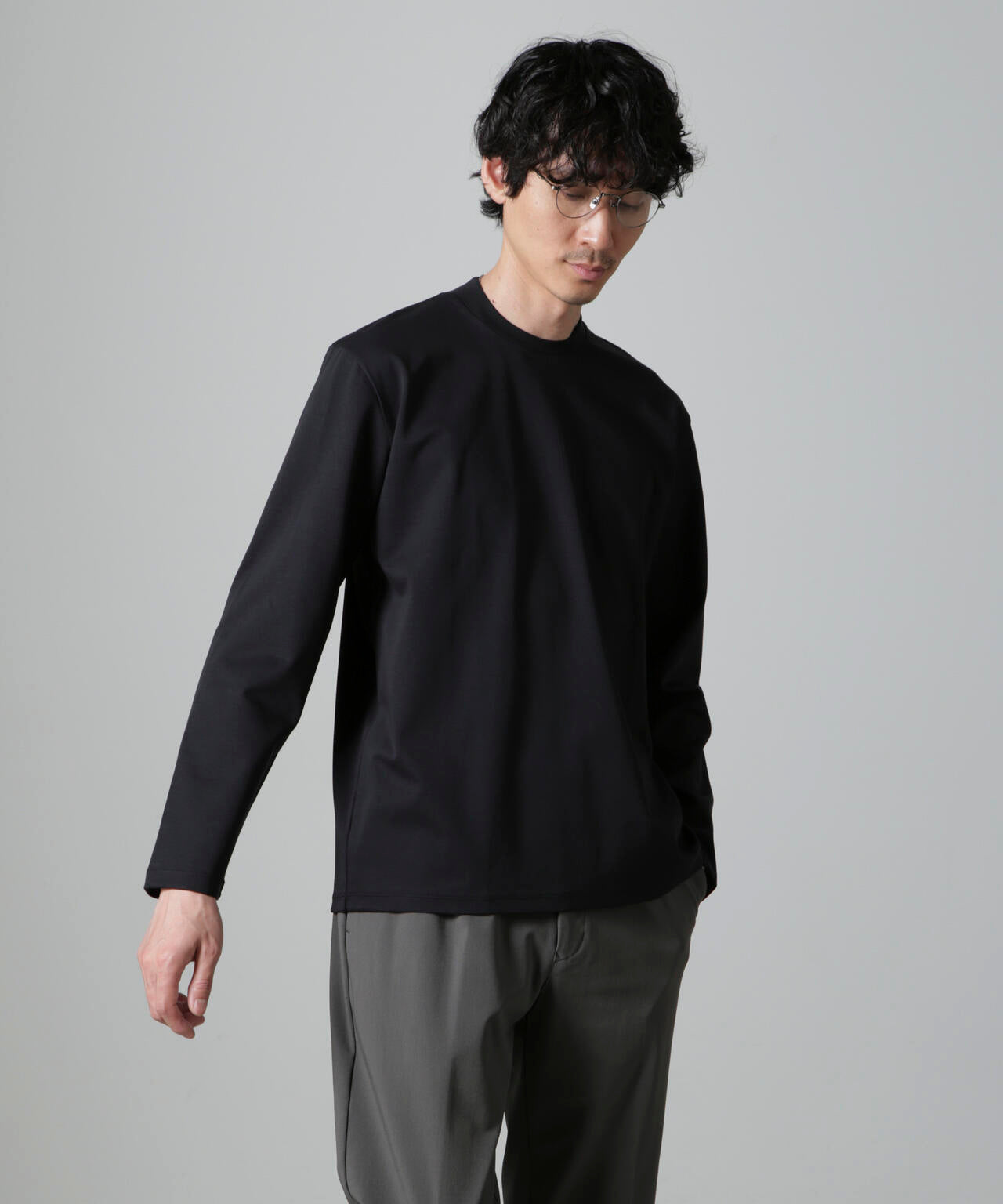 s'yte ブラック クルーネック長袖カットソー ジャケT(R) プレミアム クルーネック 長袖 | NANO universe（ナノ