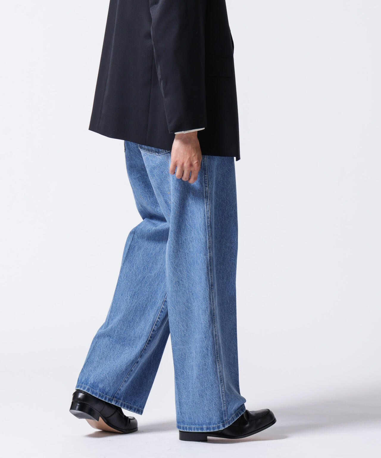 9ec60dae-d8da-5a3d-9747-3443b496ff03_Image