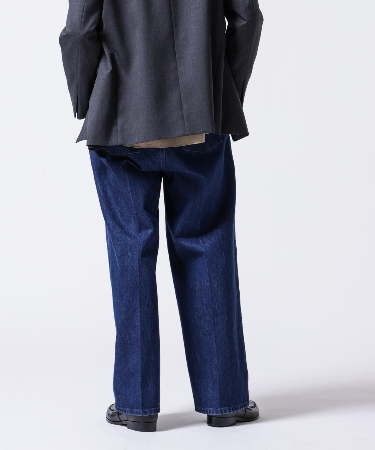 ASSEMBLANC」ラップディティールデニムトラウザー | NANO universe