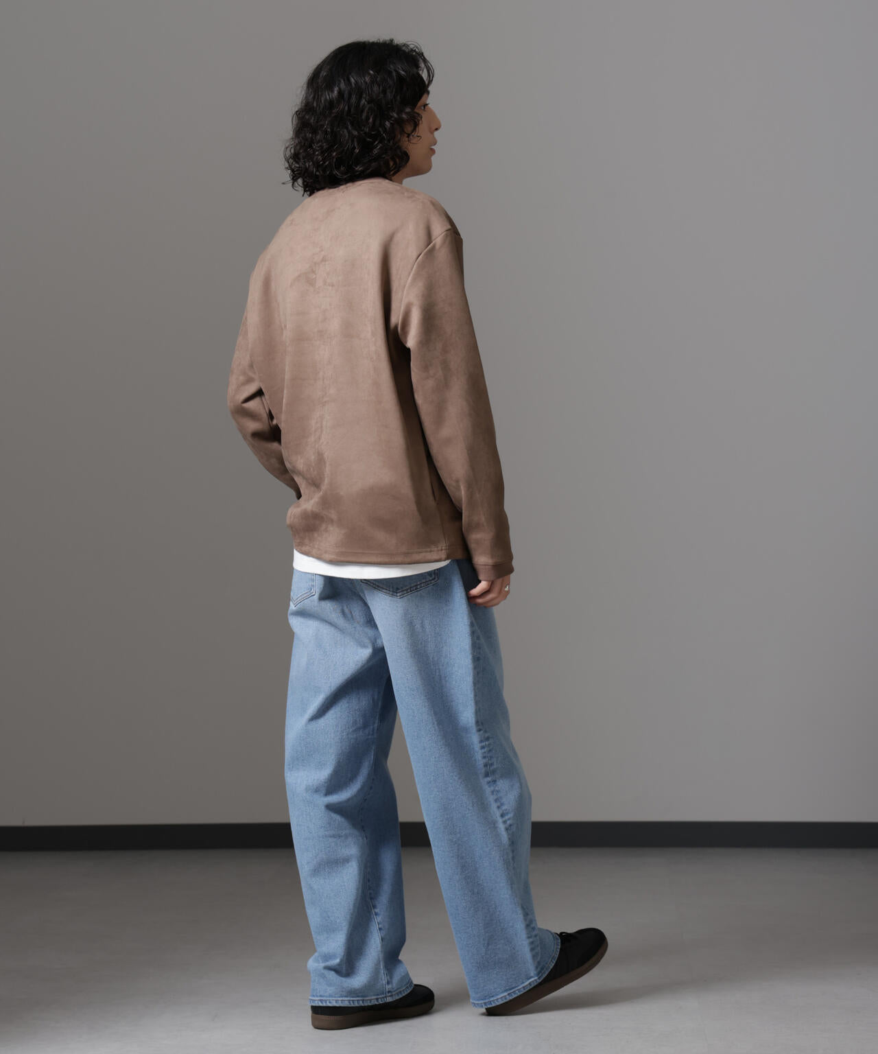 aad6137e-56a3-5def-940d-230fb952ea31_Image