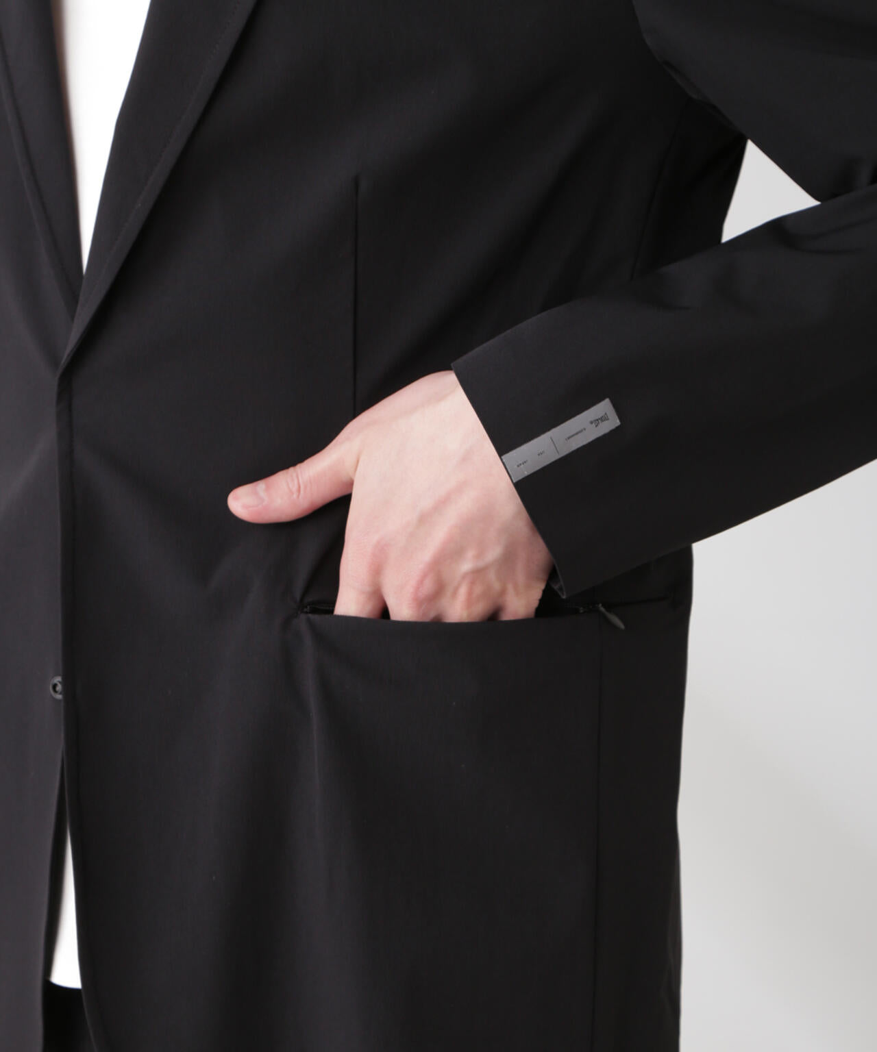 b98d3b4f-1fdc-5175-b8ab-03e2680574c8_Image