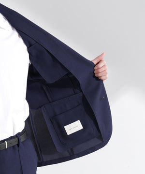 8a86006b-985e-5d3d-9693-573cafefc100_Image