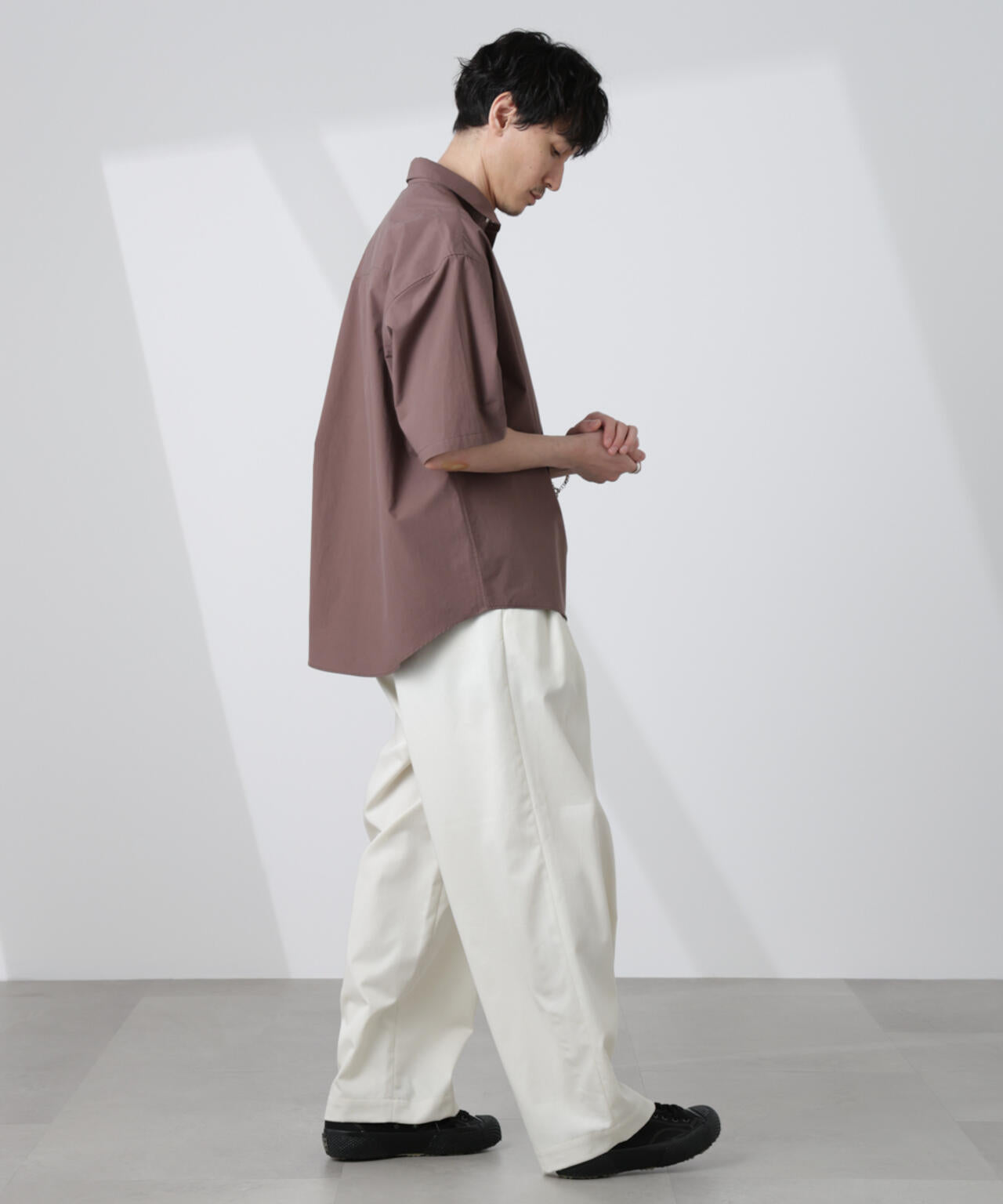 大人のワイドシャツ」レギュラーカラー 半袖 | NANO universe