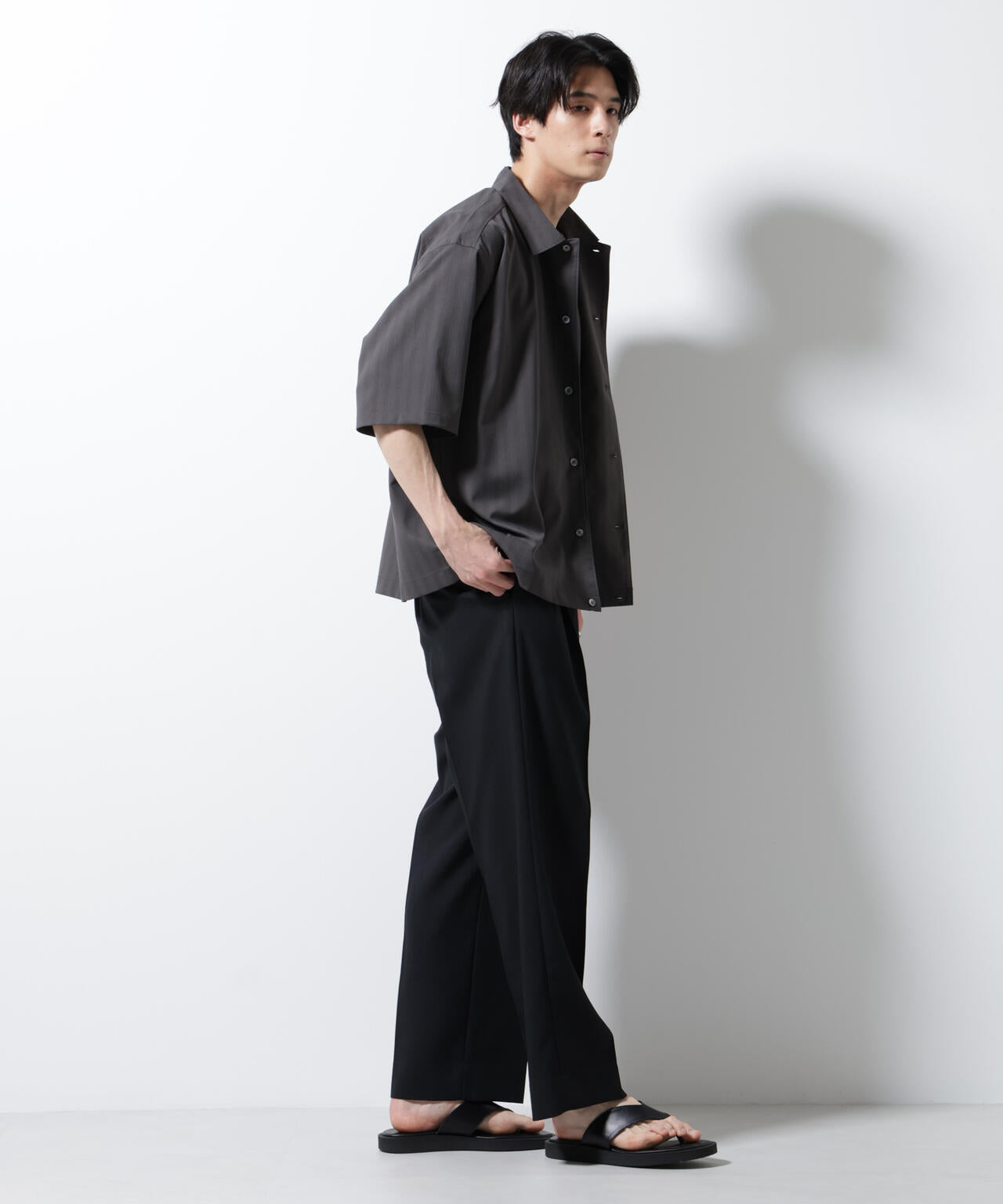 シャドーストライプハーフスリーブシャツ