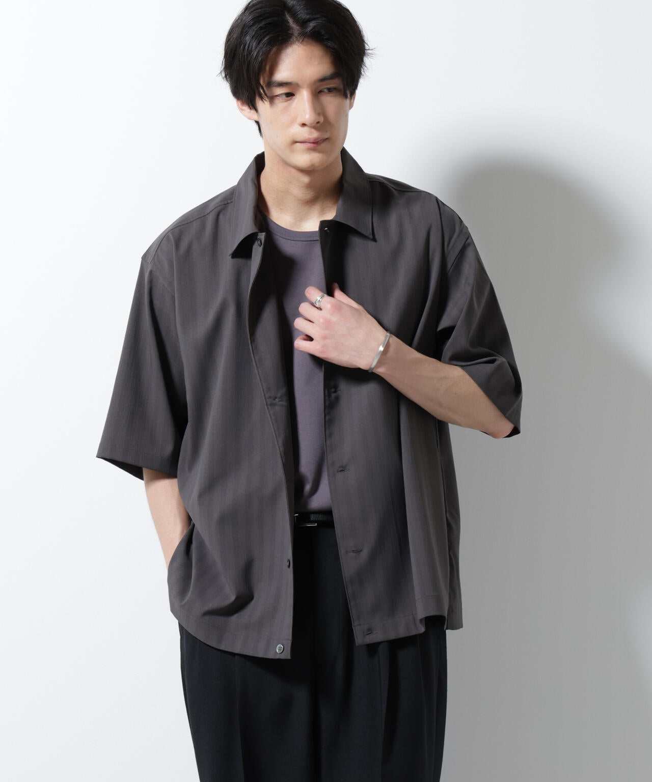 シャドーストライプハーフスリーブシャツ