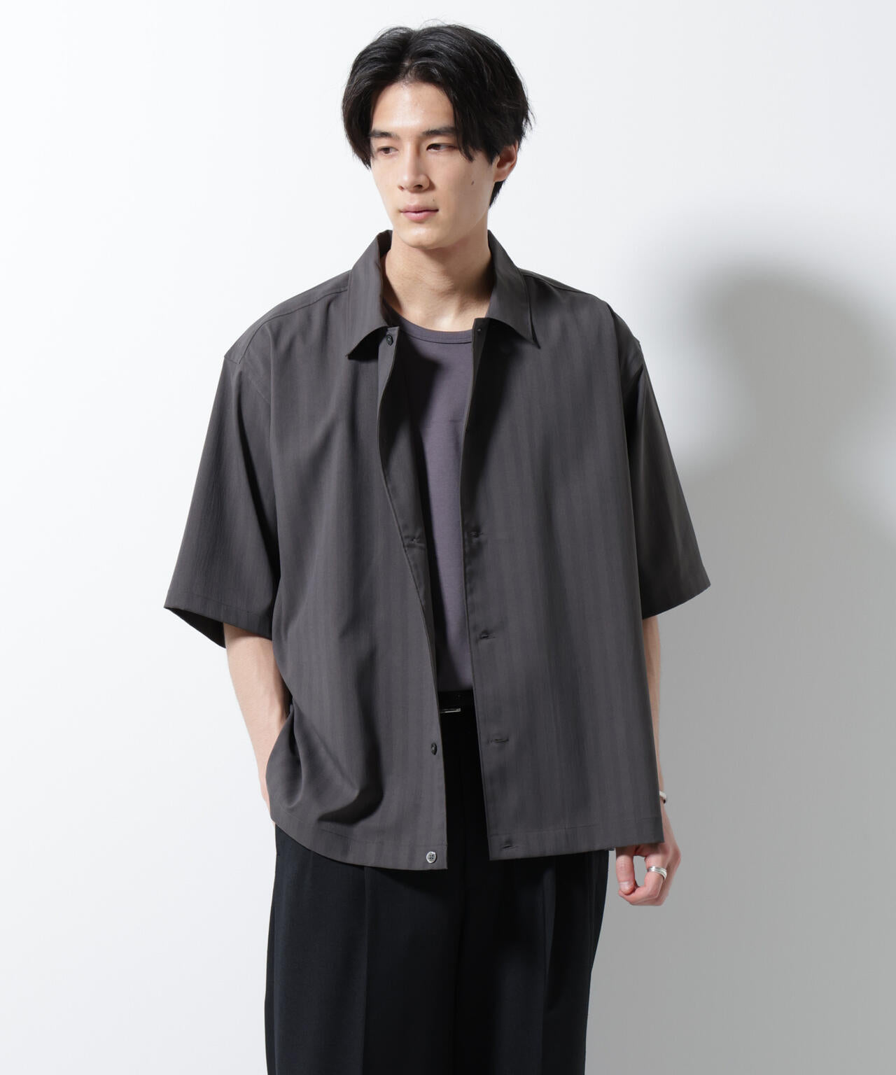 シャドーストライプハーフスリーブシャツ