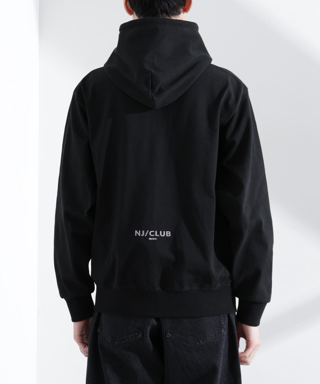 【美品】スウェットパーカー【黒】 BLACK by VANQUISH（ブラックバイバンキッシュ） セットアップ メンズ