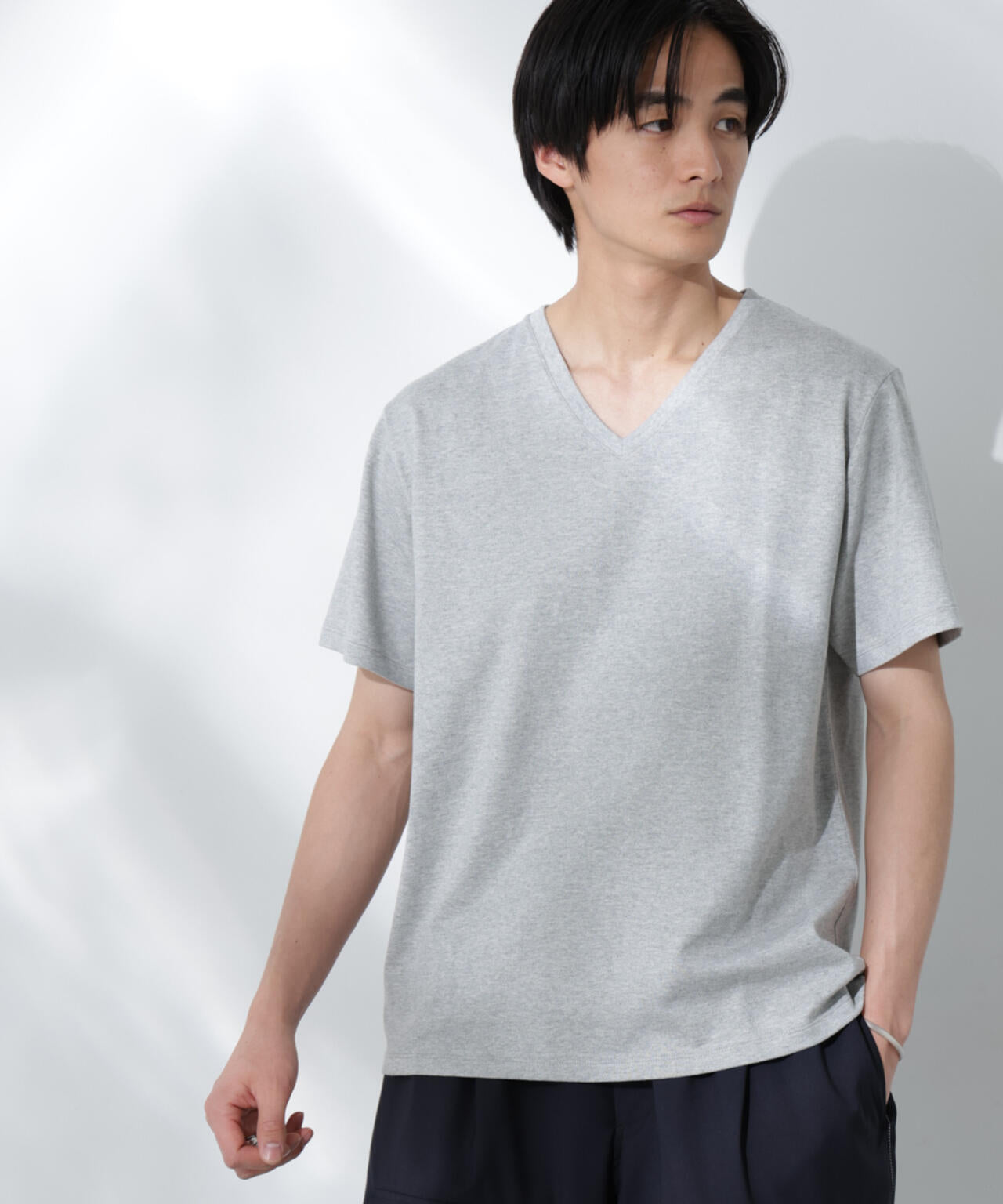 WEB限定/Anti Soaked(R) 汗染み防止 Vネック レギュラーシルエットTシャツ