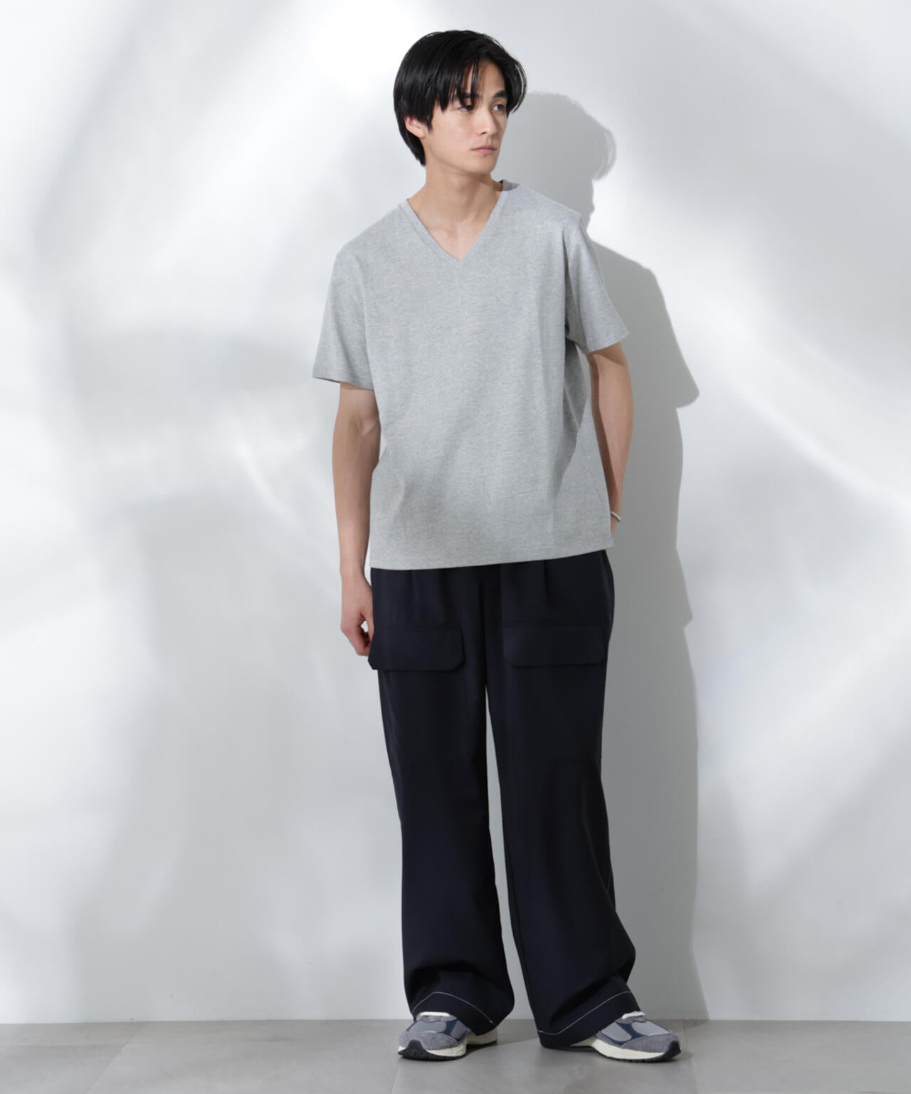 WEB限定/Anti Soaked(R) 汗染み防止 Vネック レギュラーシルエットTシャツ