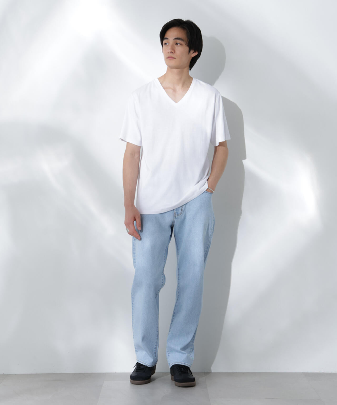 WEB限定/Anti Soaked(R) 汗染み防止 Vネック レギュラーシルエットTシャツ