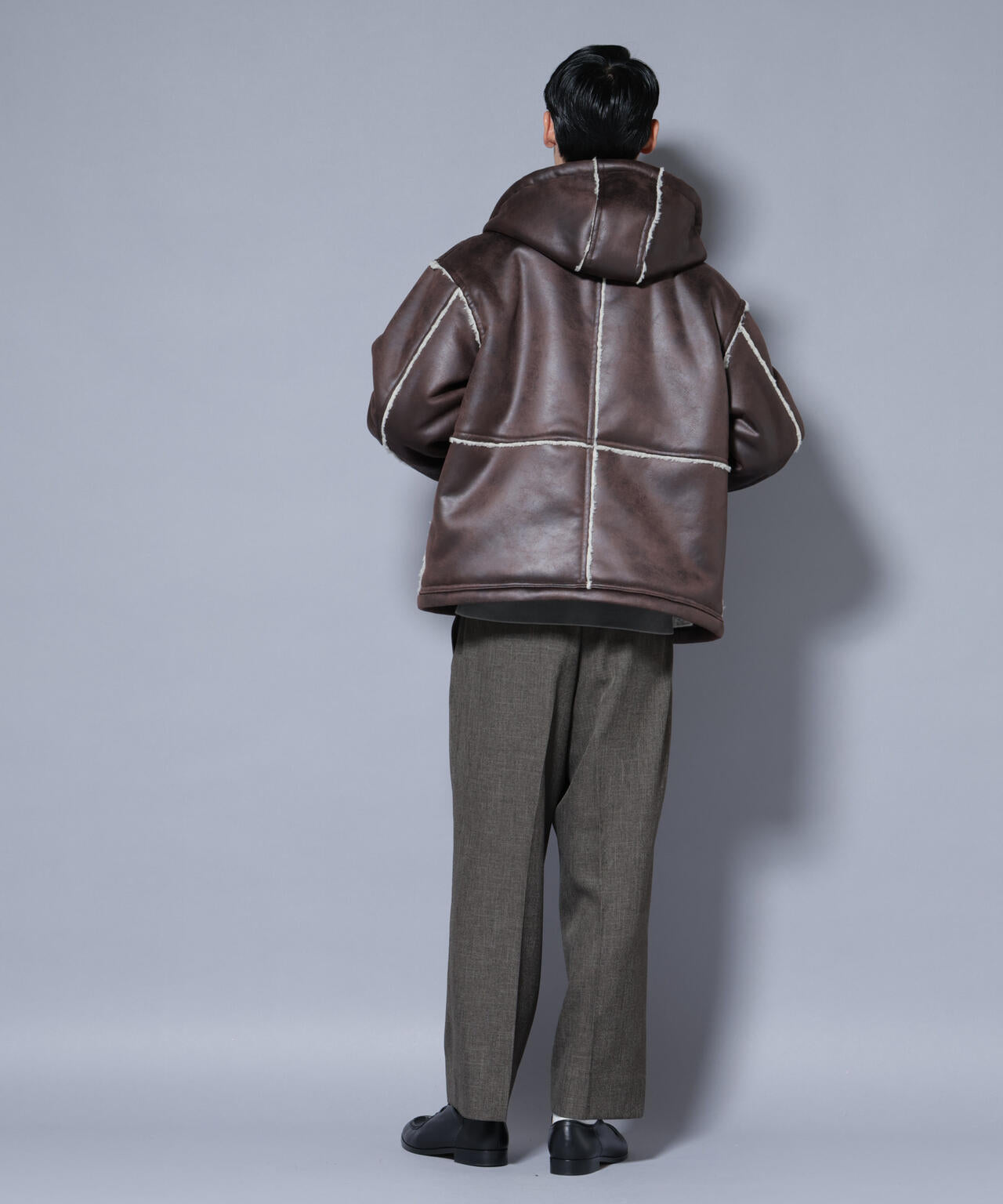 ランウェイモデルコレクションDOLCE&GABBANA豪華リアルムートン グレーのメンズ ロングヘア ムートン コート | Dolce&Gabbana®