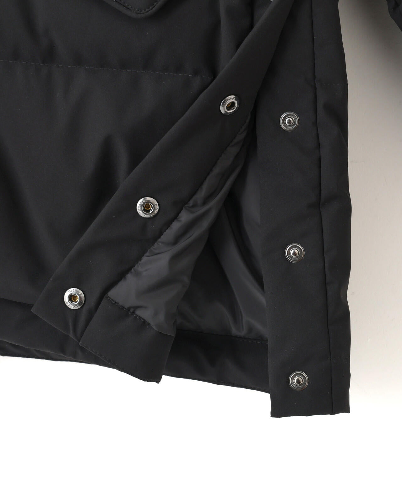 「西川ダウン(R)」SOLOTEXダウン