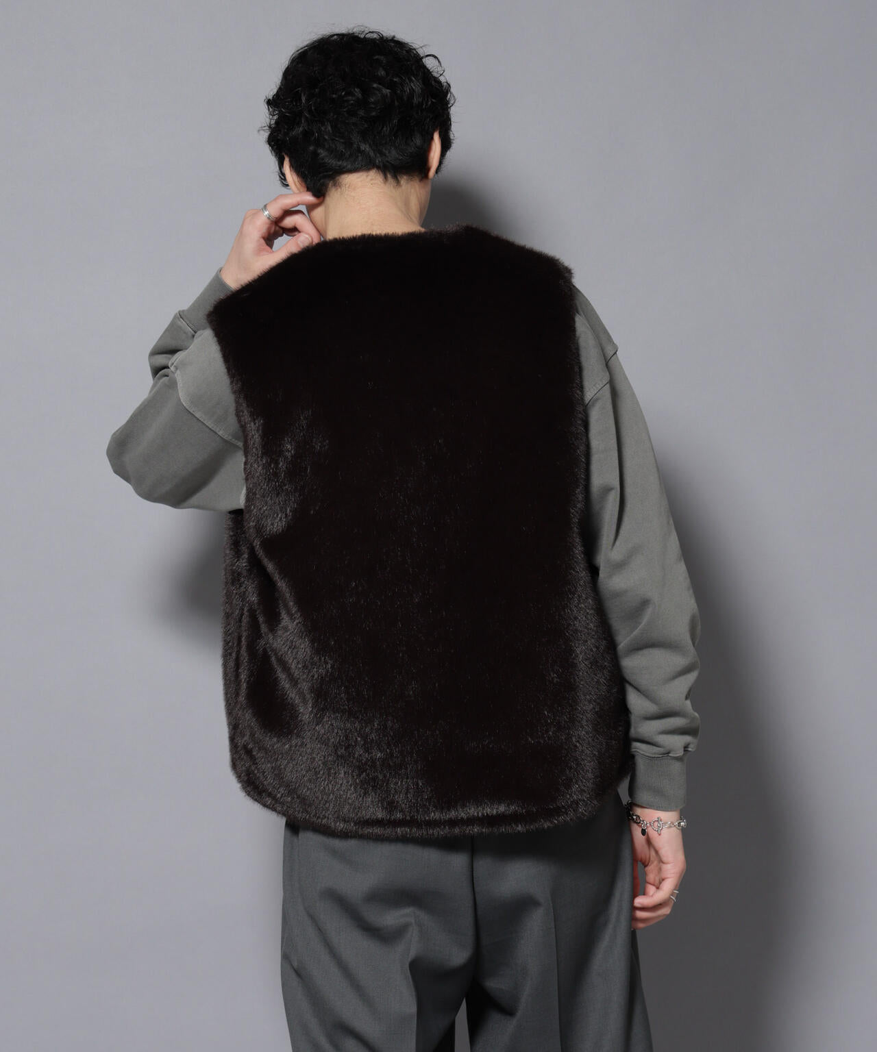 ナノユニバース　西川ダウン　ダウンベスト　2way ファー着脱可　サイズ38 黒 西川ダウン(R)｣ FUSIONSYSTEMフェイクファーベスト | NANO universe