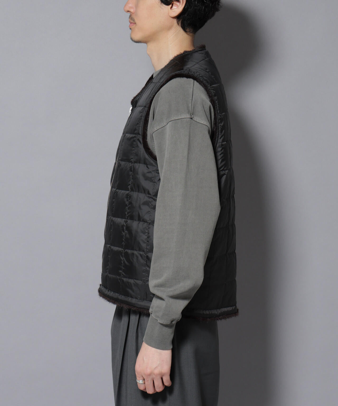 ｢西川ダウン(R)｣ FUSIONSYSTEMフェイクファーベスト