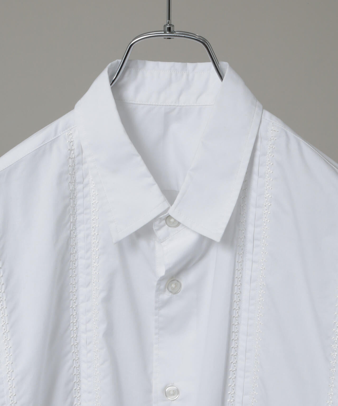 HOTEL LACE」デザインステッチロングスリーブシャツ | NANO universe