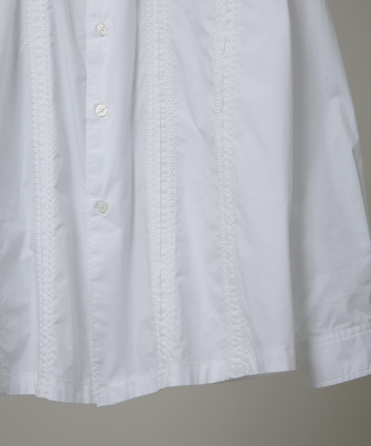 「HOTEL LACE」デザインステッチロングスリーブシャツ