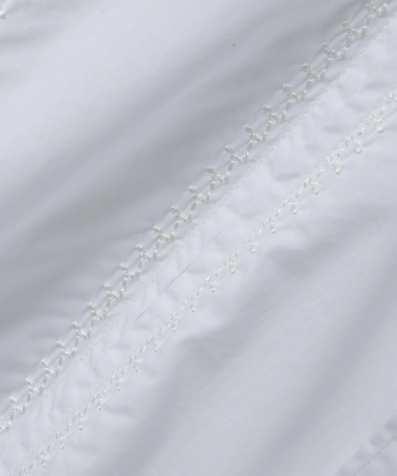 「HOTEL LACE」デザインステッチロングスリーブシャツ