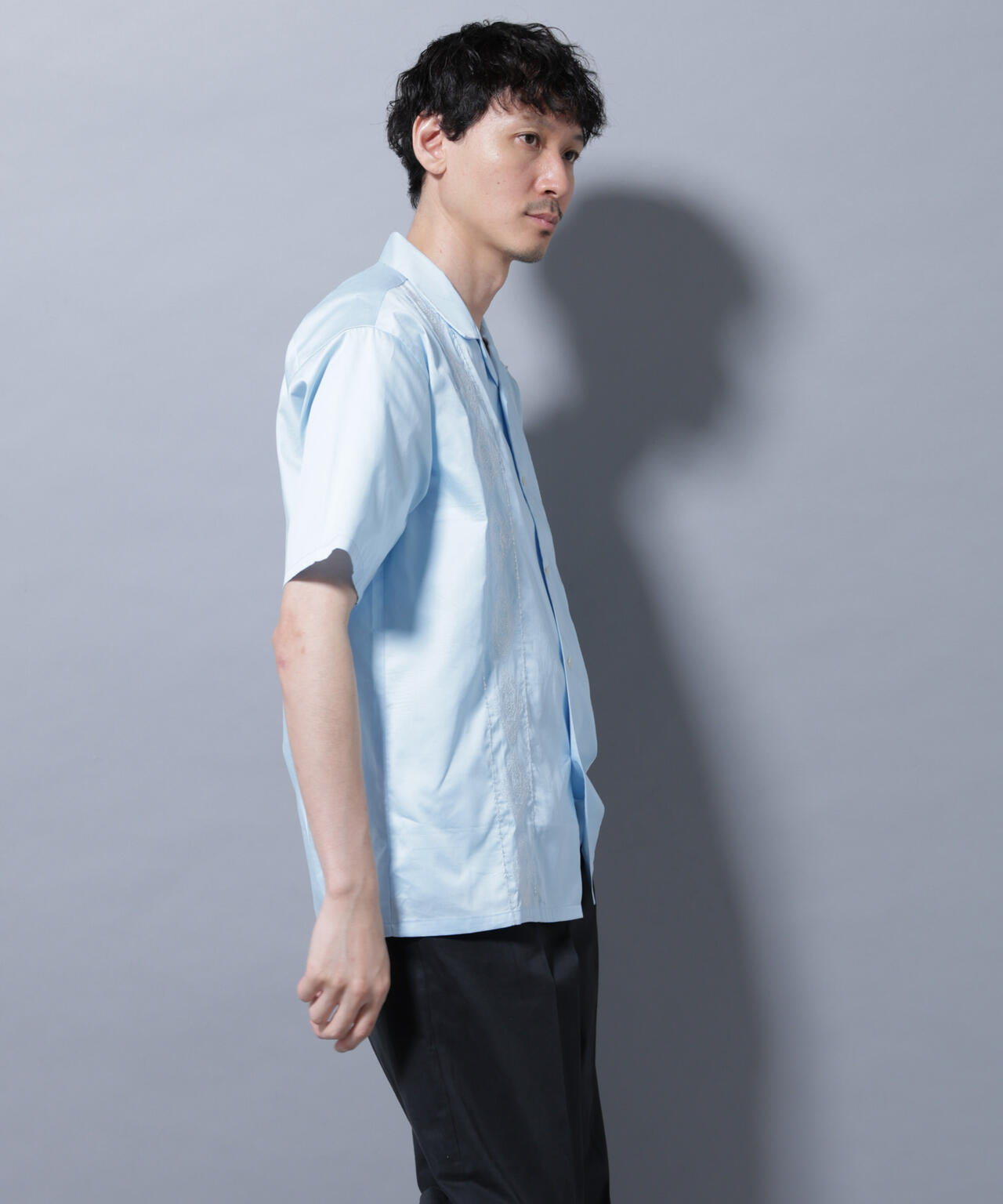 エンブロイダリー オープンカラーシャツ