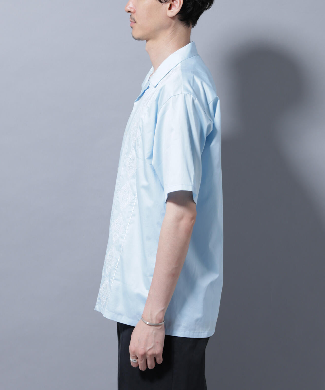 エンブロイダリー オープンカラーシャツ