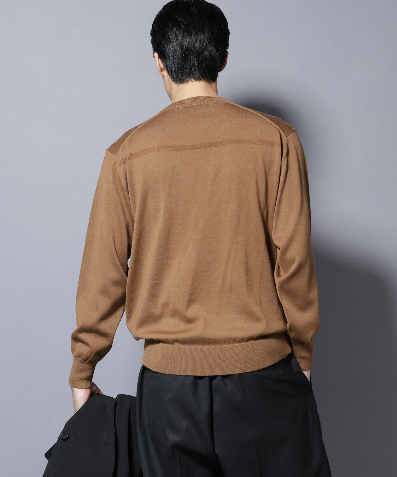 「毛玉レスニット」ファインゲージクルーネック