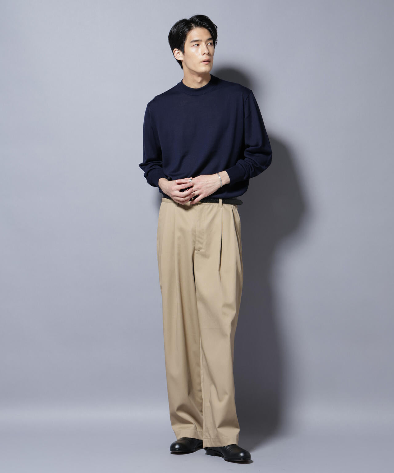 「毛玉レスニット」ファインゲージクルーネック