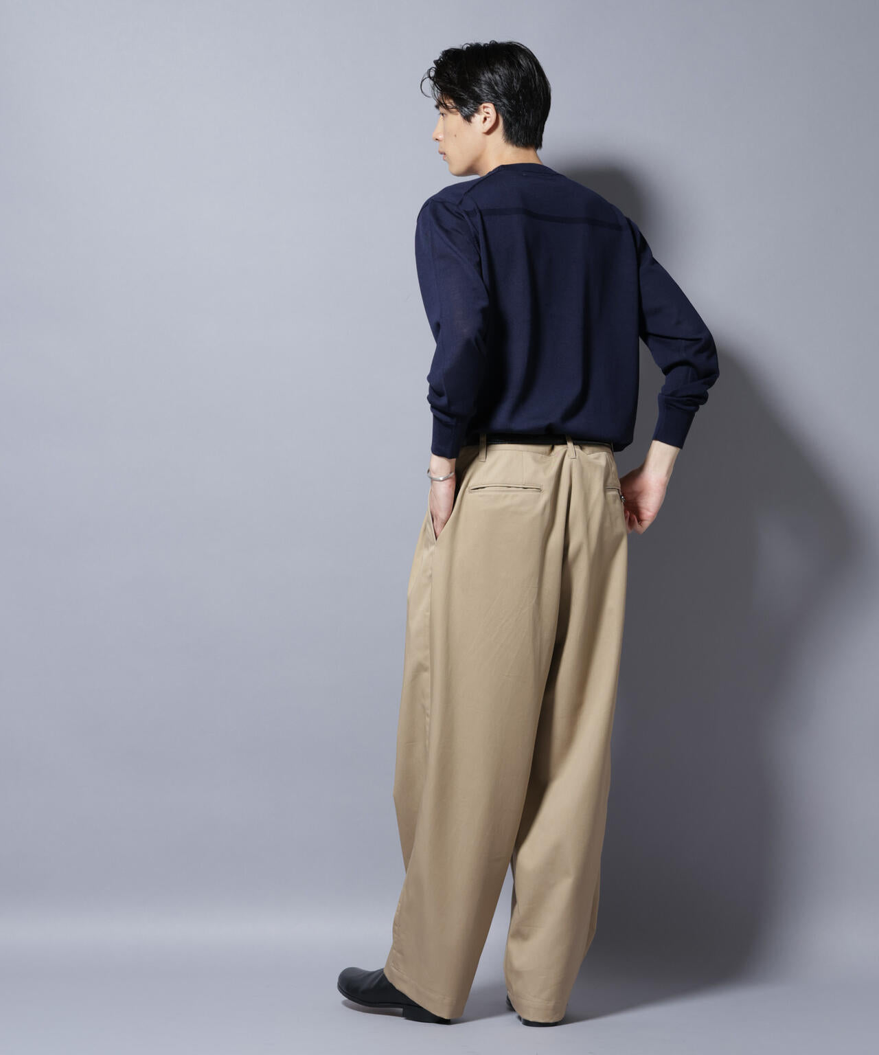 「毛玉レスニット」ファインゲージクルーネック