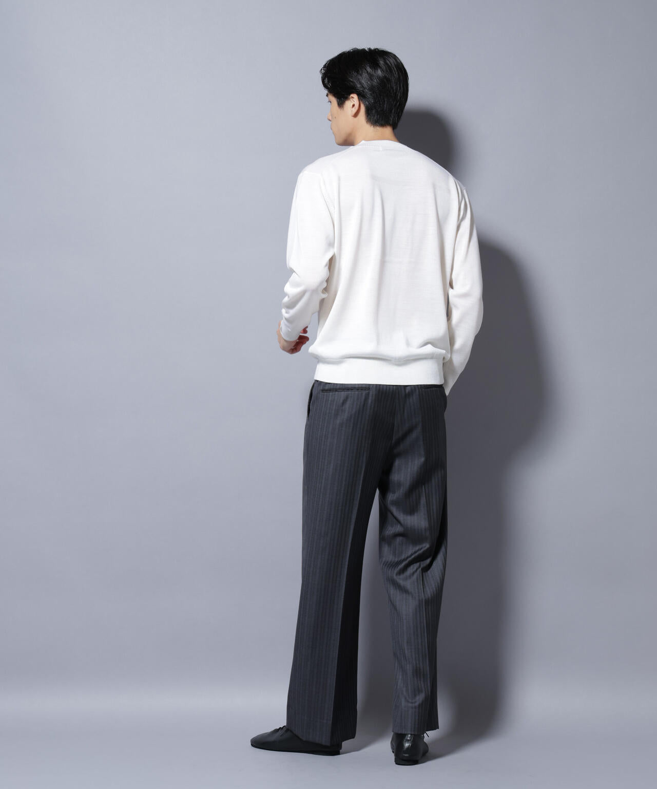 「毛玉レスニット」ファインゲージVネック