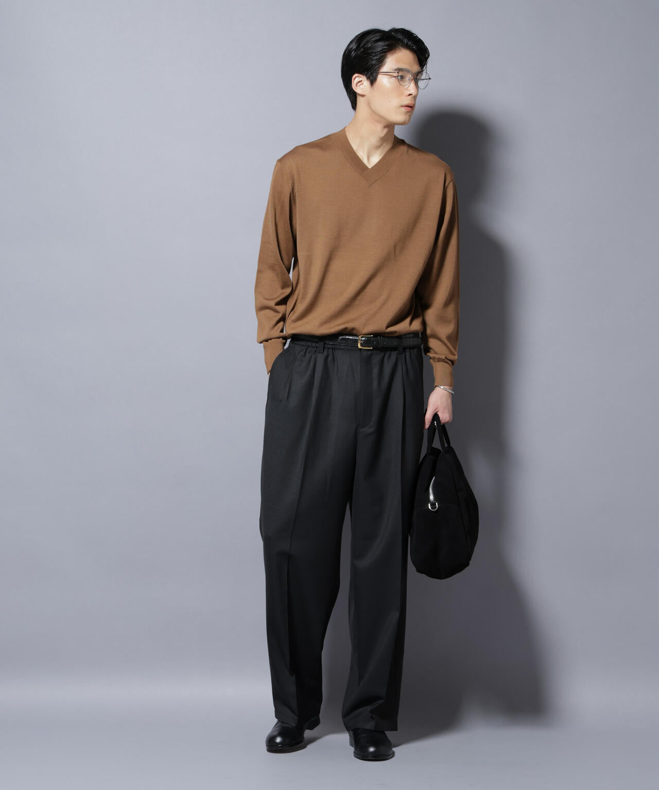 「毛玉レスニット」ファインゲージVネック