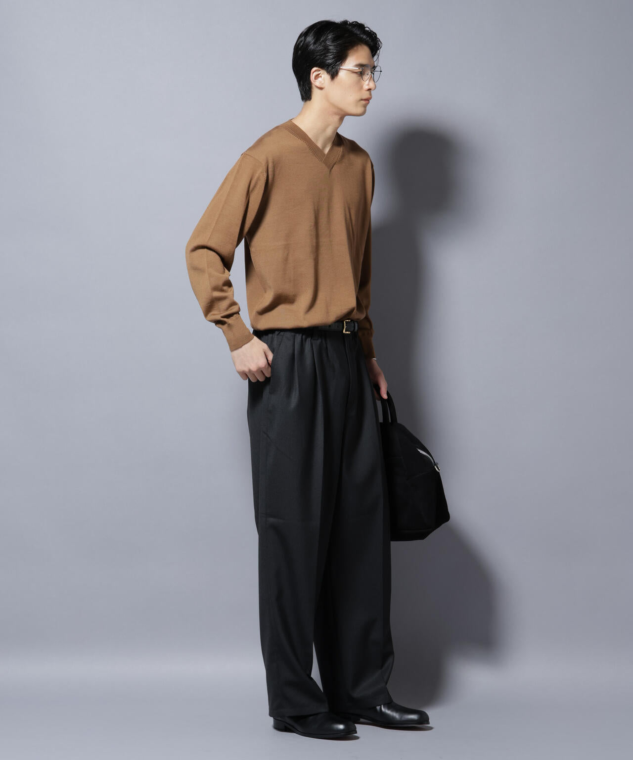 「毛玉レスニット」ファインゲージVネック