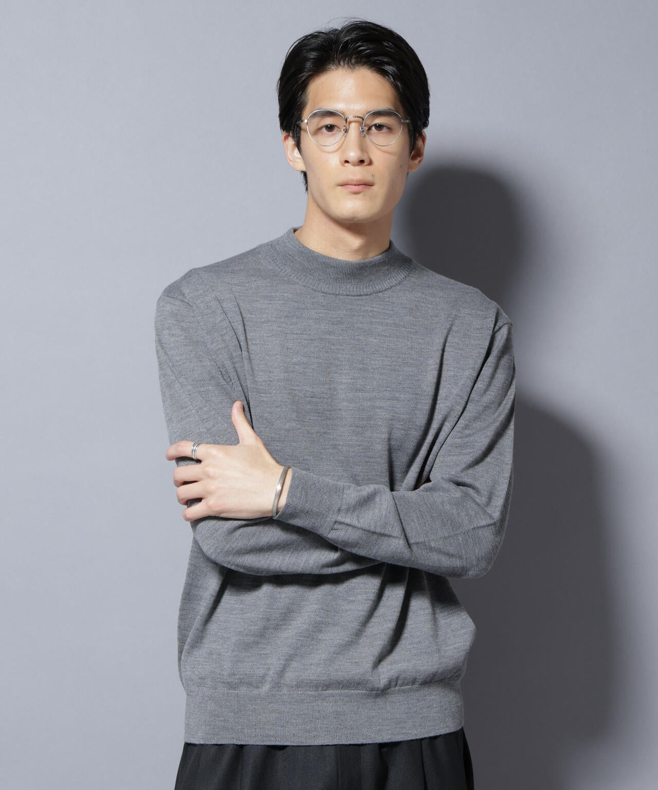 「毛玉レスニット」ファインゲージモックネック