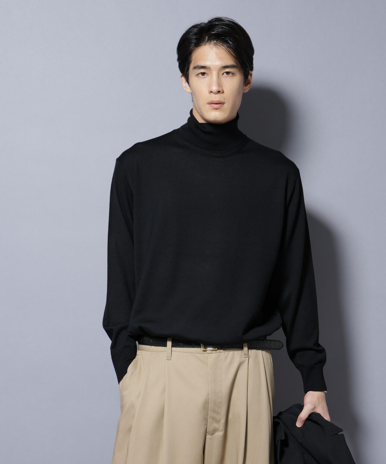 「毛玉レスニット」ファインゲージタートルネック