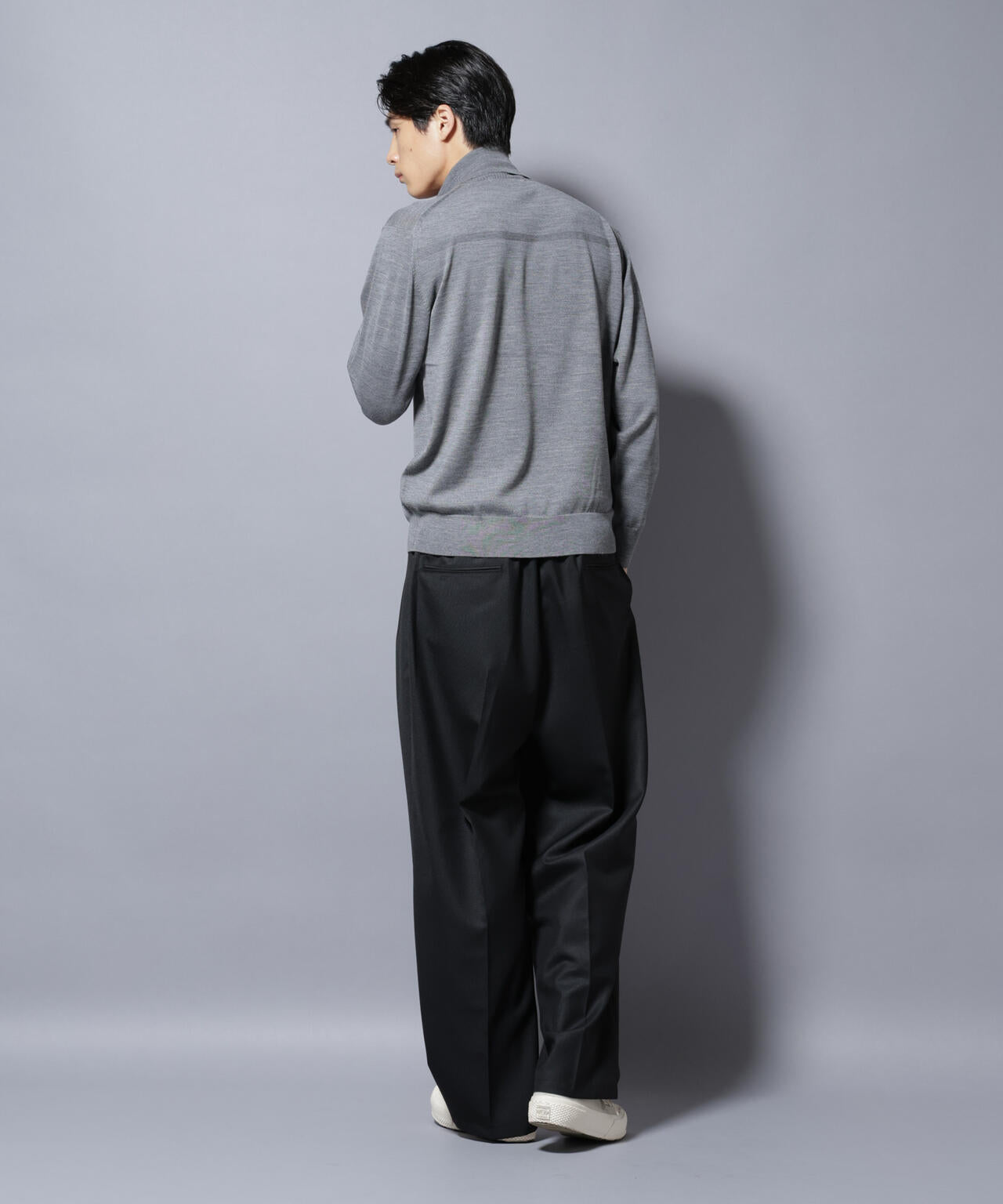 「毛玉レスニット」ファインゲージタートルネック