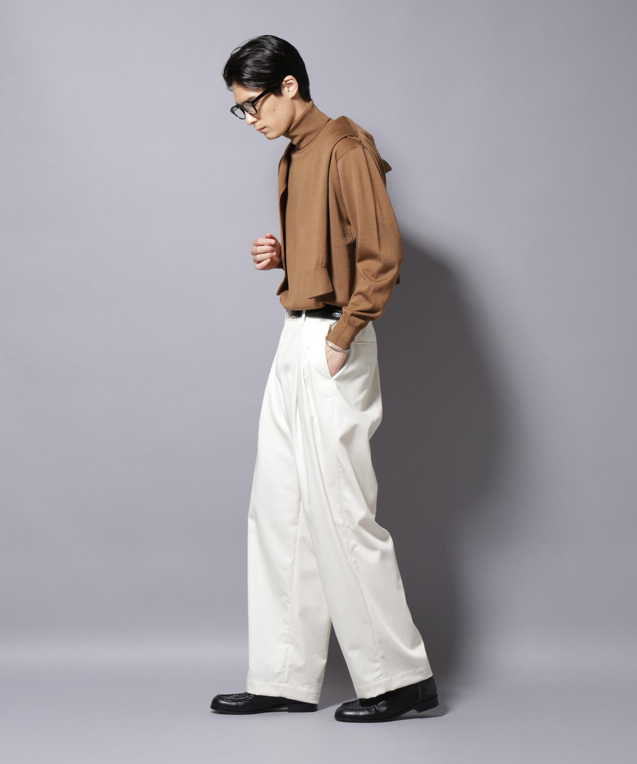 「毛玉レスニット」ファインゲージタートルネック