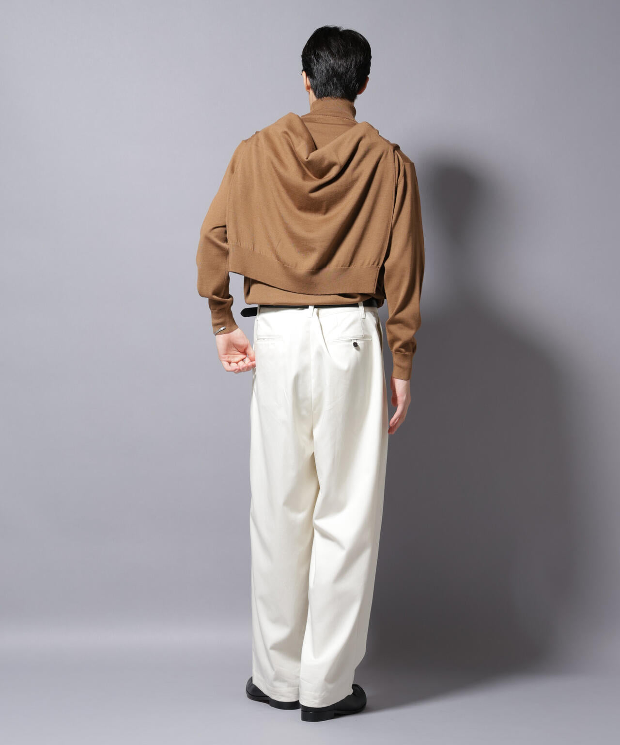 「毛玉レスニット」ファインゲージタートルネック