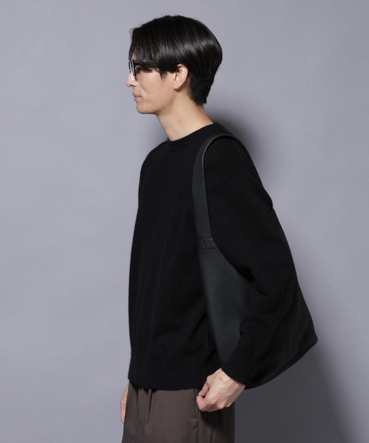 アンゴラ混ライトクルーネックニット