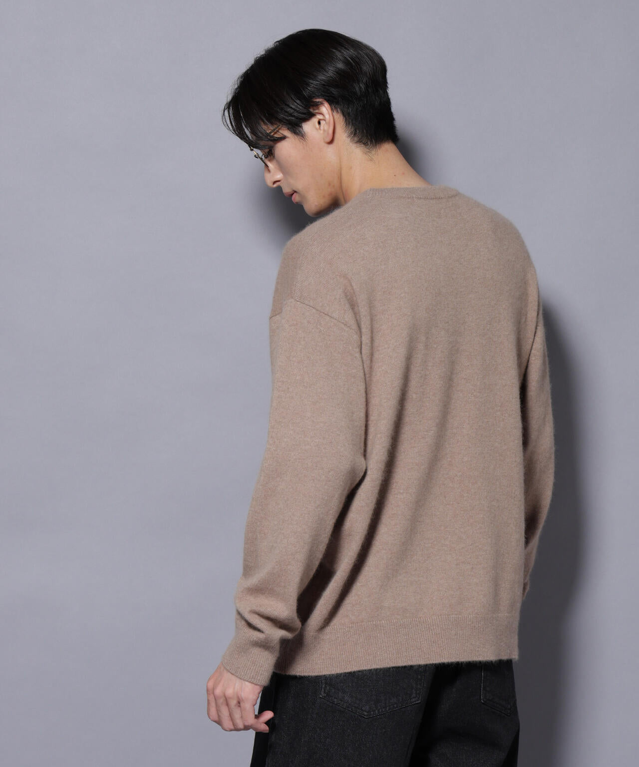 アンゴラ混ライトクルーネックニット