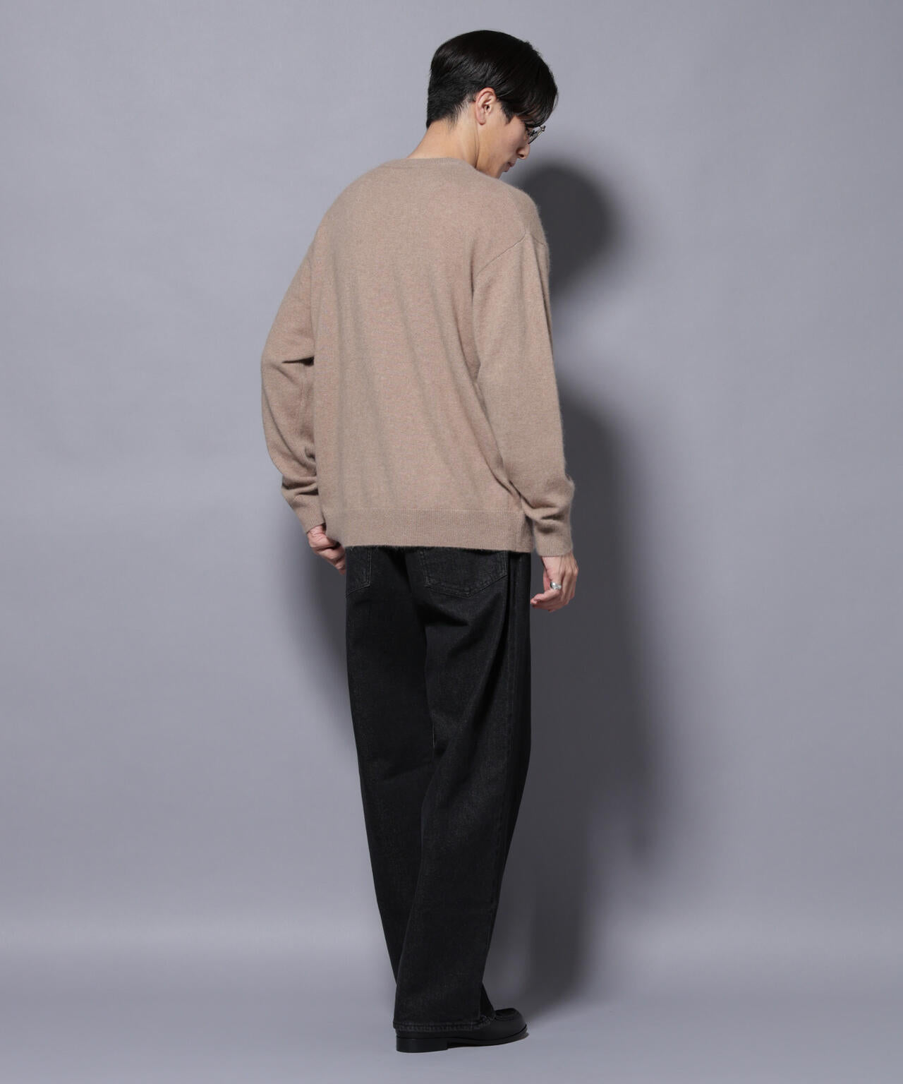 アンゴラ混ライトクルーネックニット