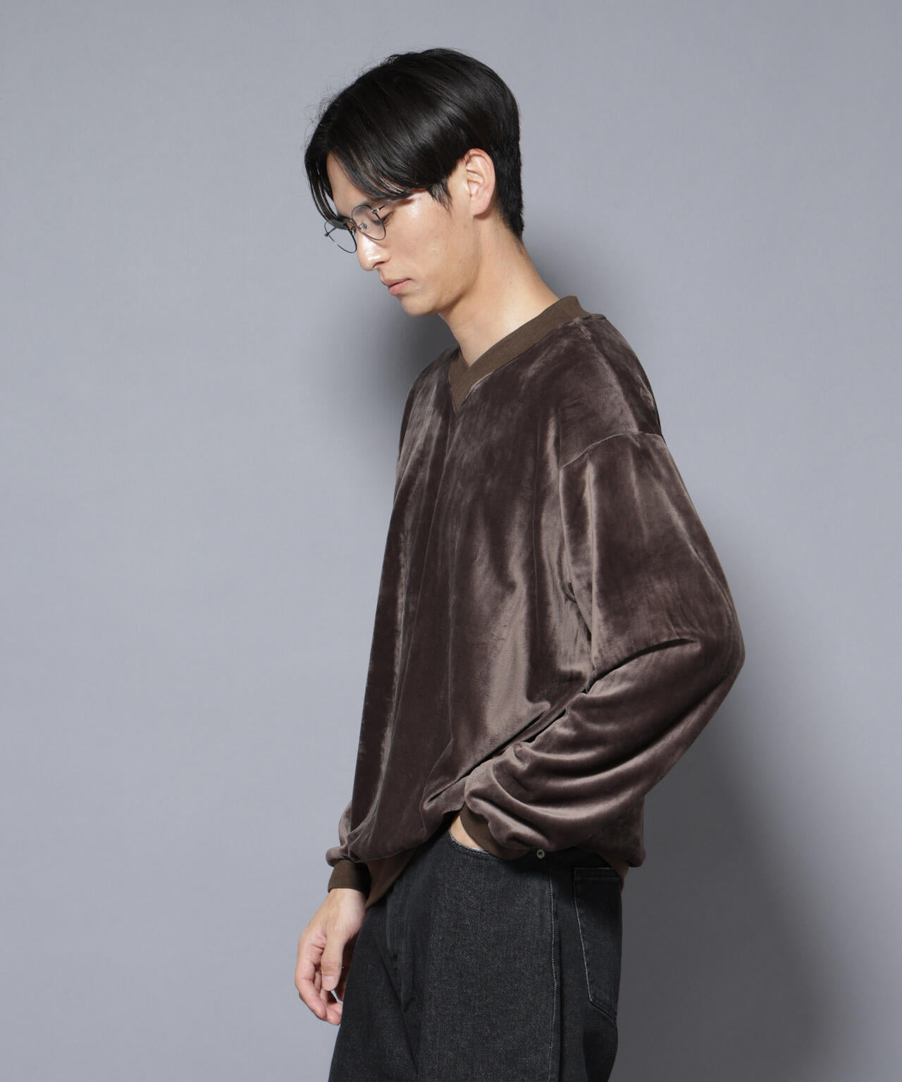 ベロアプルオーバー Vネックスウェット