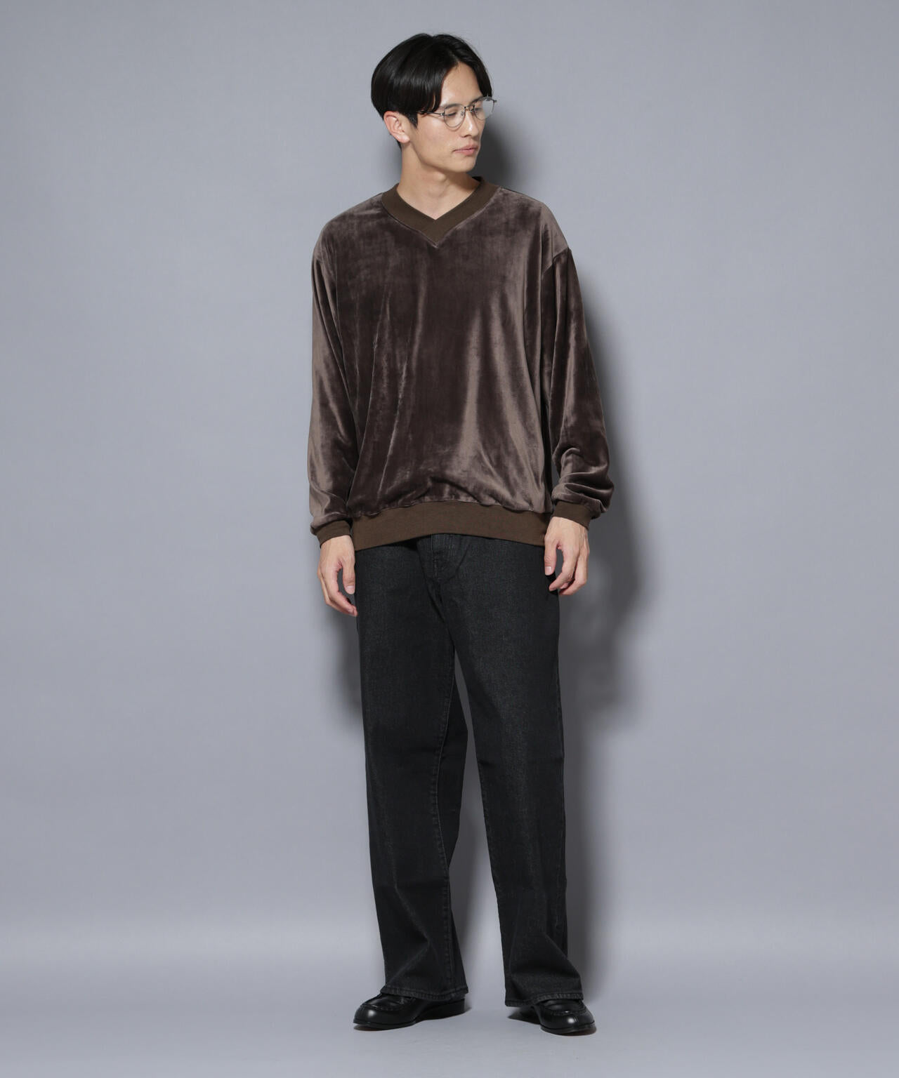 ベロアプルオーバー Vネックスウェット