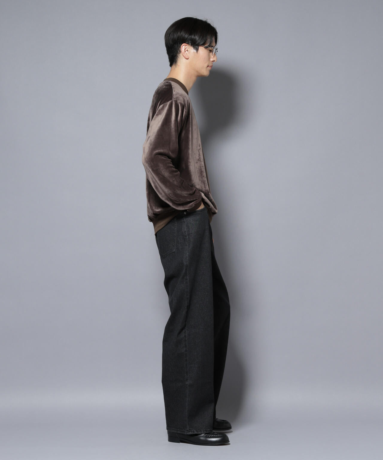 ベロアプルオーバー Vネックスウェット