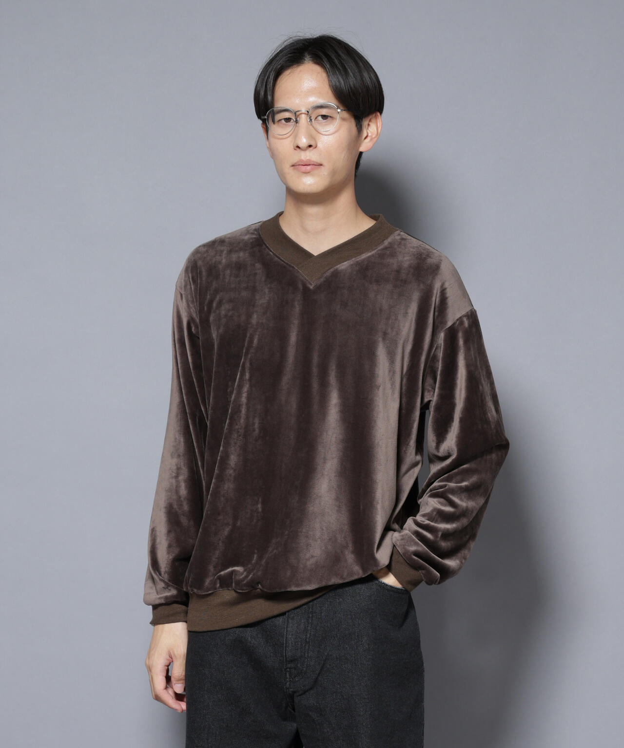 ベロアプルオーバー Vネックスウェット