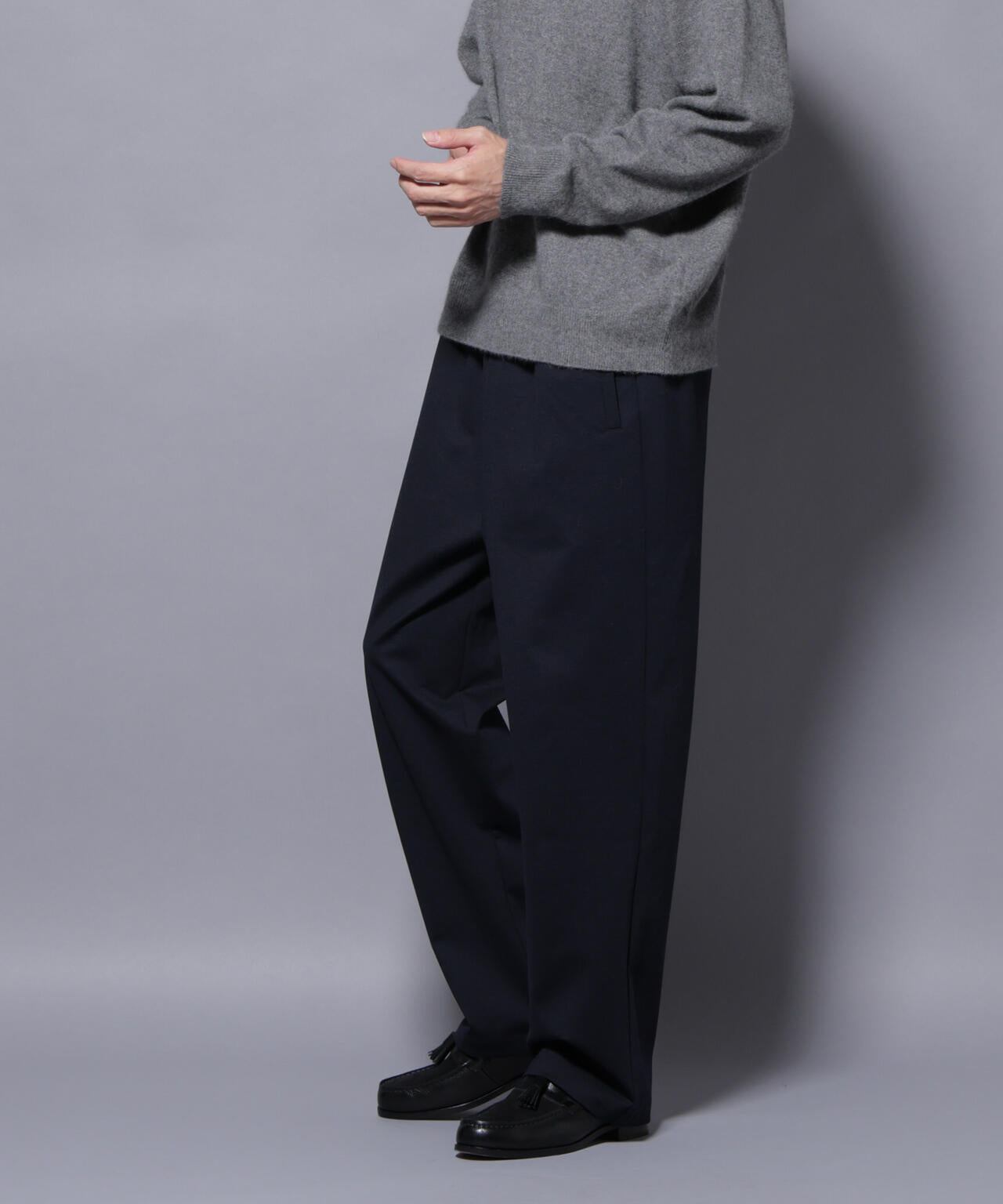 DELEGANTE TECH+ トラックパンツ