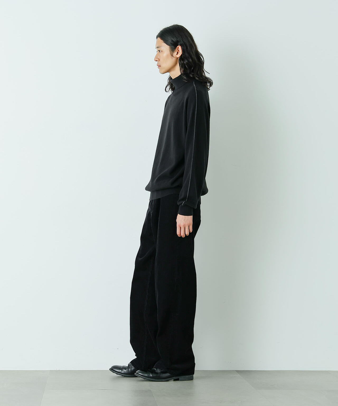 NOTHING WRITTEN コーデュロイ ストレートパンツ 黒 NOTHING WRITTEN コーデュロイ ストレートパンツ 黒